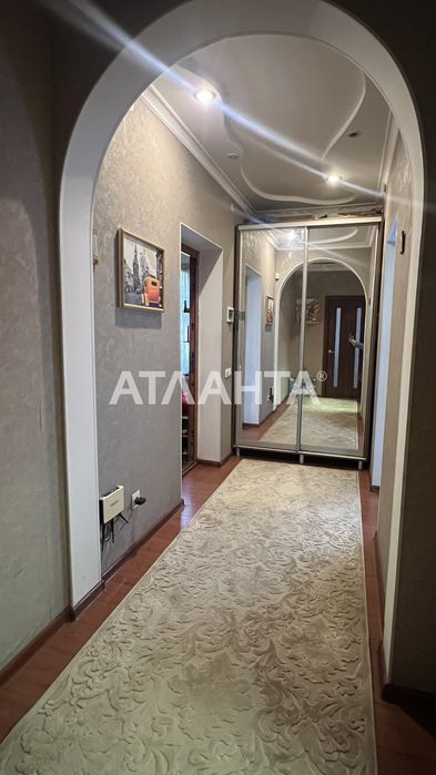 Дом у моря с  ремонтом и документами