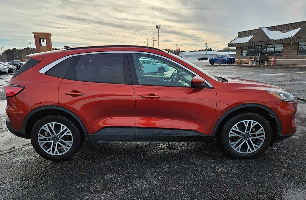 Ford Escape SEL      2020