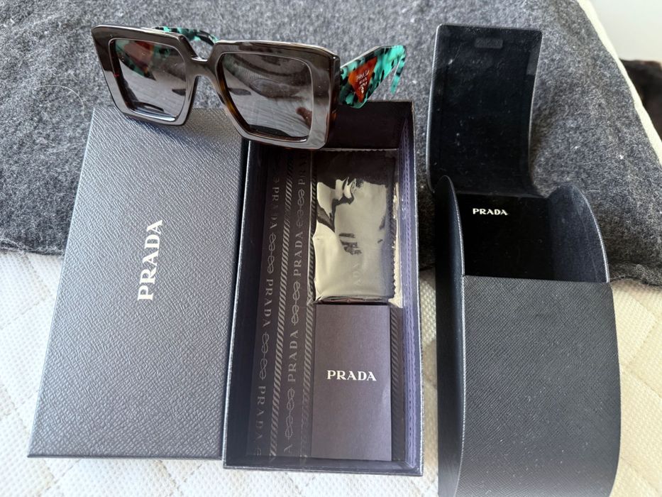 PRADA  okulary przeciwsłoneczne