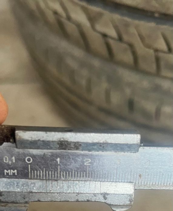 Продам Шини 225/45/17