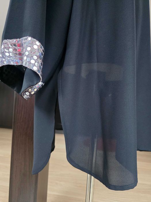 Elegancka tunika oversize z cekinami – stan bardzo dobry
