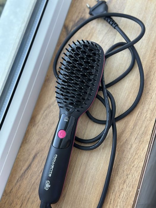 Вирівнювач-щітка стайлер rowenta
