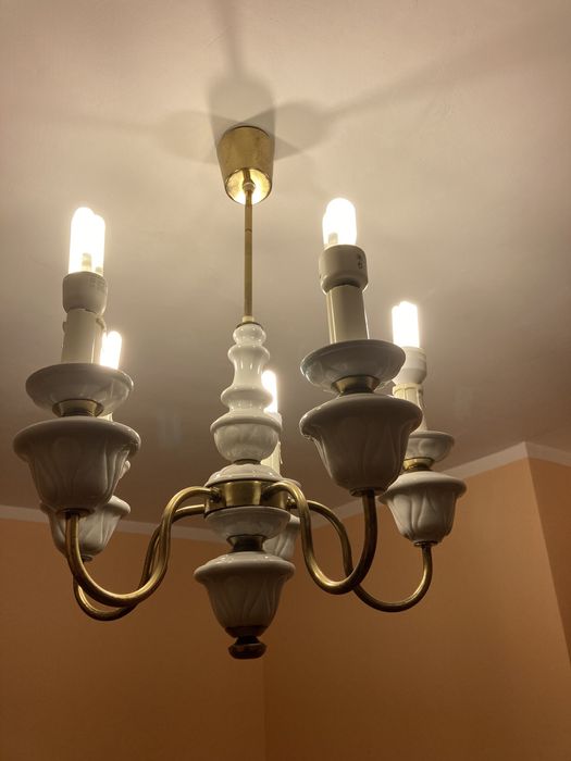 Żyrandol porcelanowy