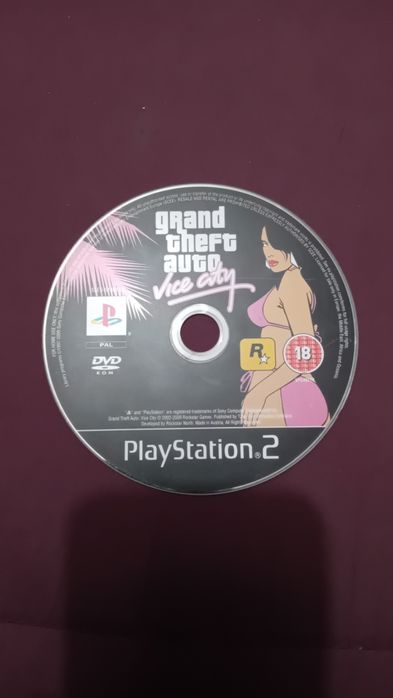 Jogo playstation 2  grand theft auto