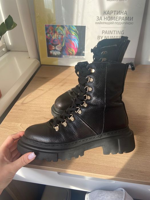 Шкіряні ботінки під будь-який образ