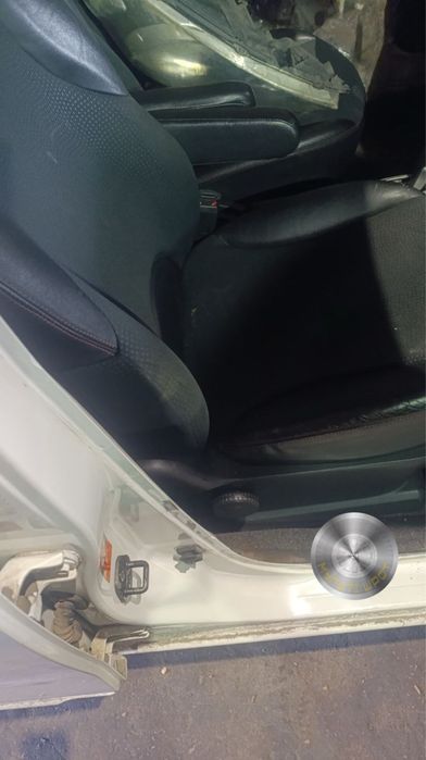 Переднее пассажирское сиденье для Nissan Note E11 2009г.