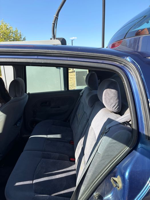 Carro renault clio