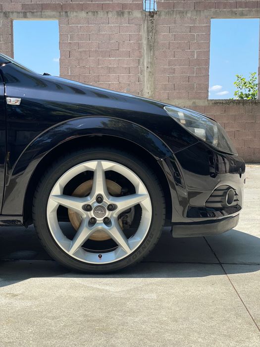 Opel Astra H GTC 1.9 CDTI