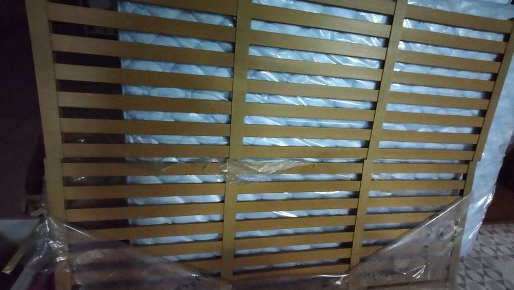 Estrado de ripas 190x140cm