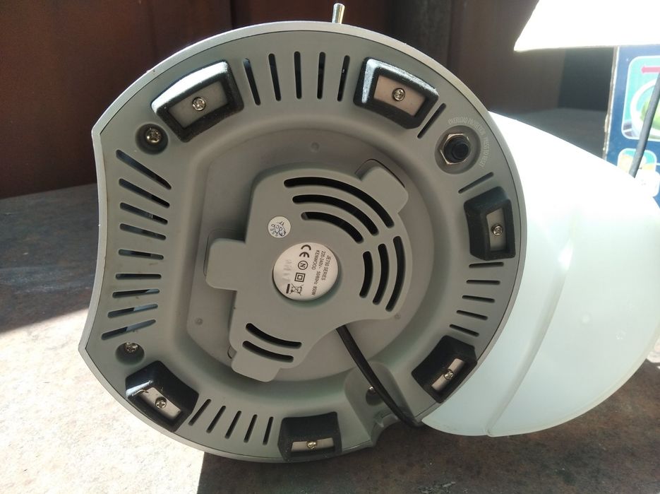 Соковыжималка Kenwood 850W.
