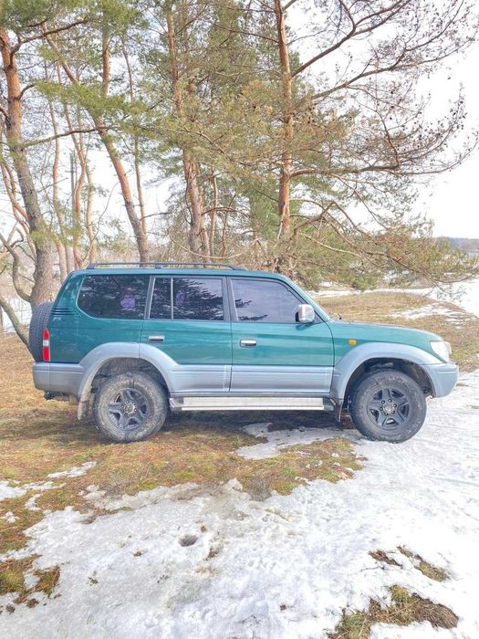 Позашляховик Toyota Land Cruiser Prado 90 1997 року• 3.0 ДИЗЕЛЬ
