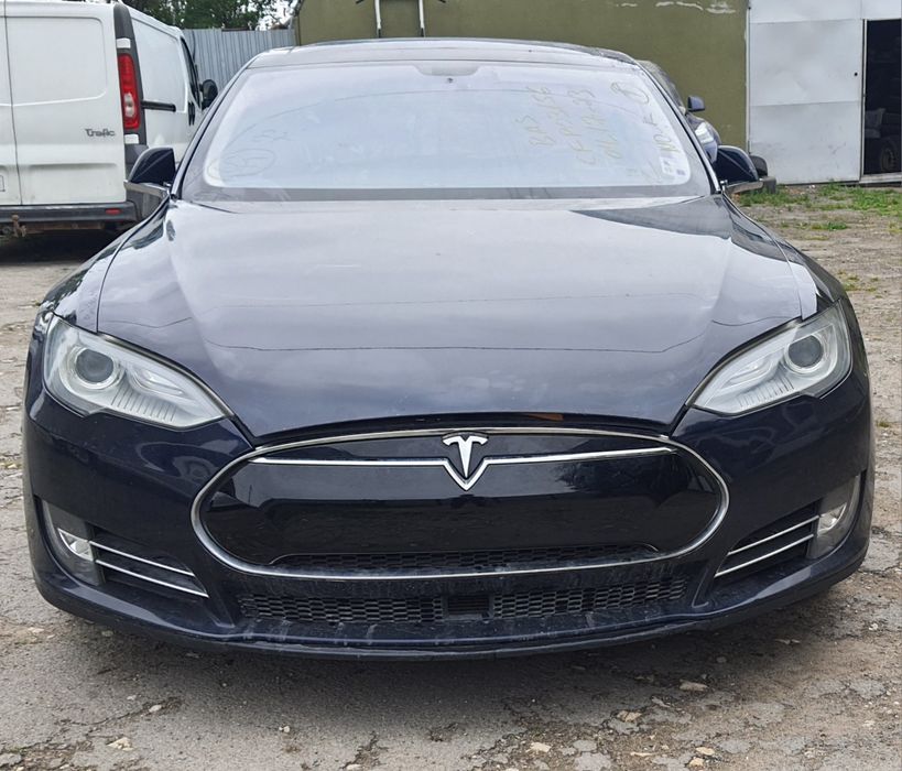 Розборка Tesla Model S P85 Performance