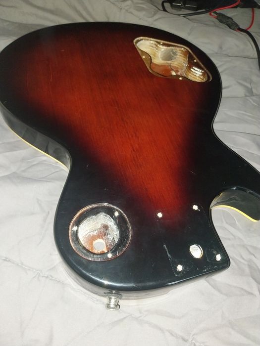 Guitarra eléctrica bolt on neck