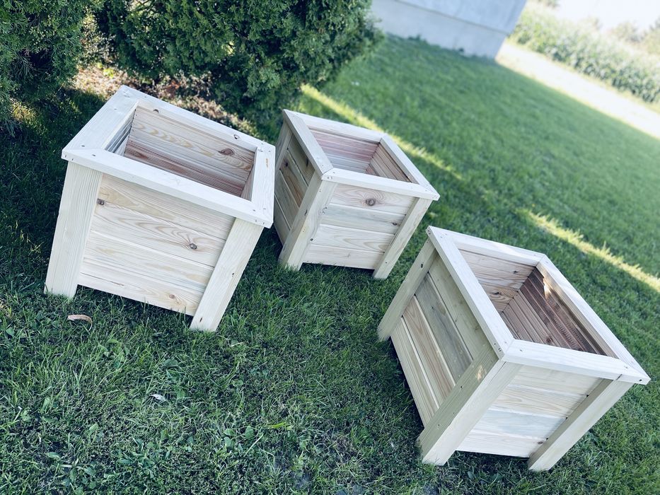 Ogrodowe donice drewniane