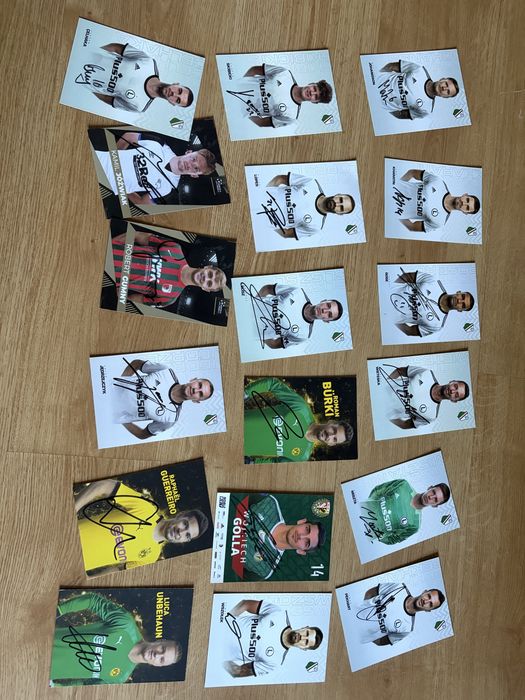 autografy pilkarzy 20zl za sztuke