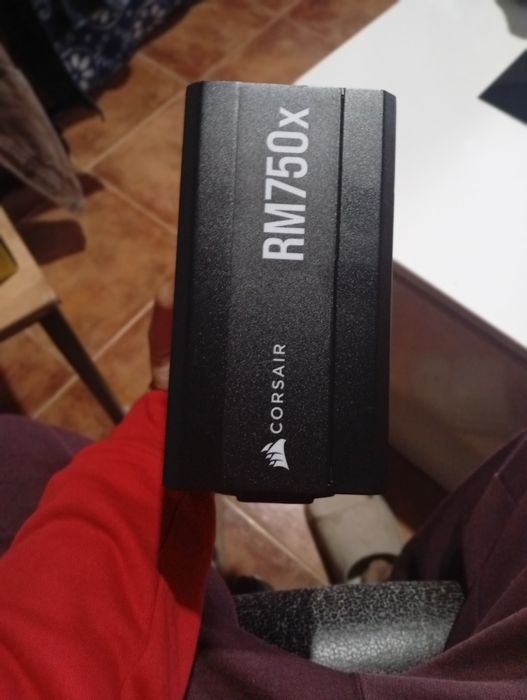 Fonte RM750x - corsair