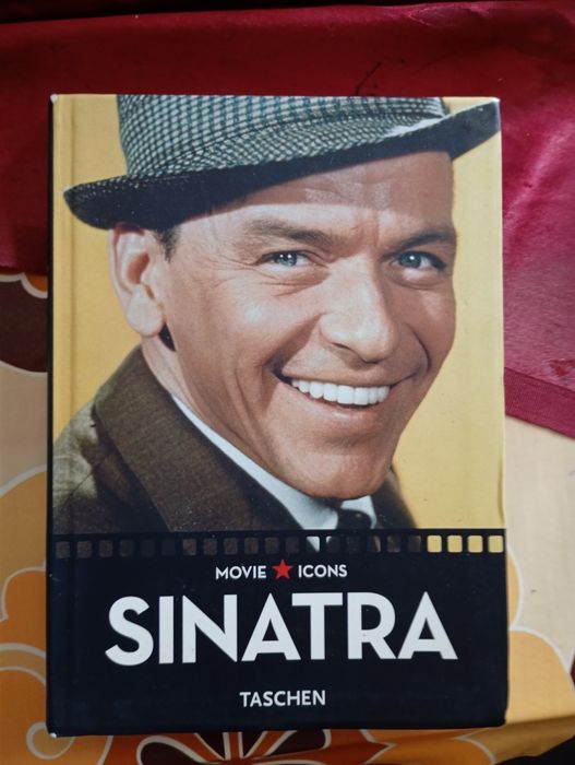 Movie Icons- Sinatra-Tachen-1 edição-Textos- Alain Silver-Fotos: The Kobal Colection - 12E -  Alcofa Kinderkraft só C/estrutura lateral-50E - Desde 2E
