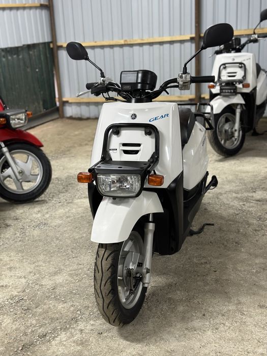 Скутер, мопед Yamaha Gear з контейнера.