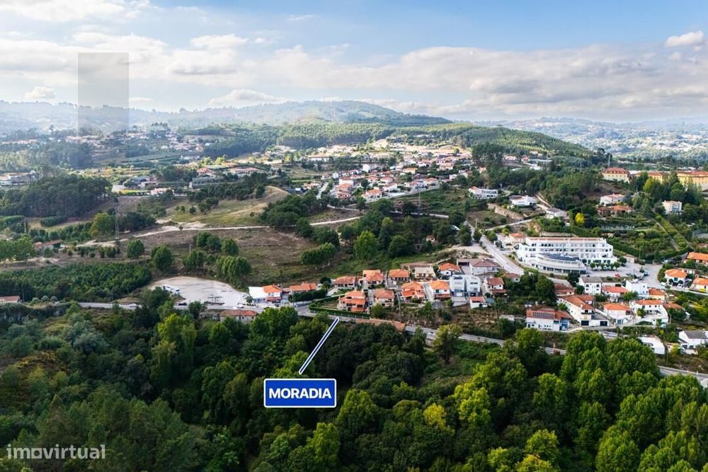 Moradia T4 com terreno em Fregim, Amarante