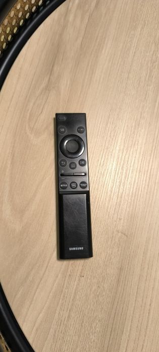 Samsung Smart TV 55" 4K Crystal UHD – UE55AU7025K