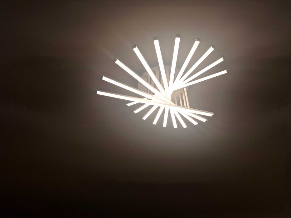 Candeeiro led moderno AEG