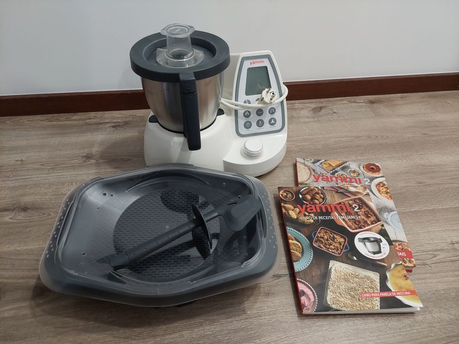 Vendo Yammi 2 + copo XL
Usada e sem garantia , Acessórios incluídos