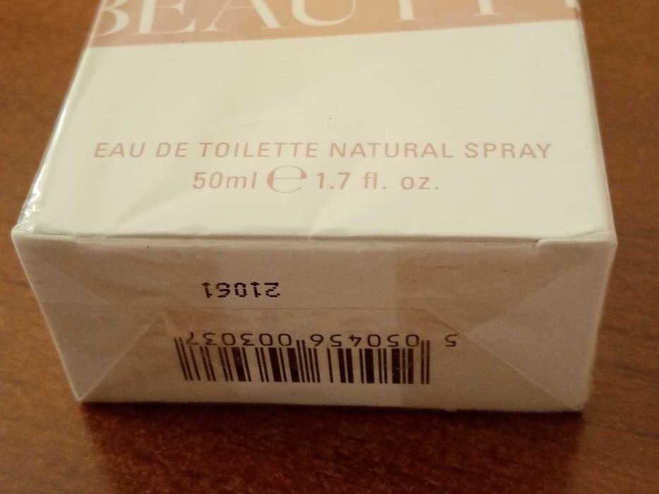 Naomi Campbell woda toaletowa Here To Shine 50 ml