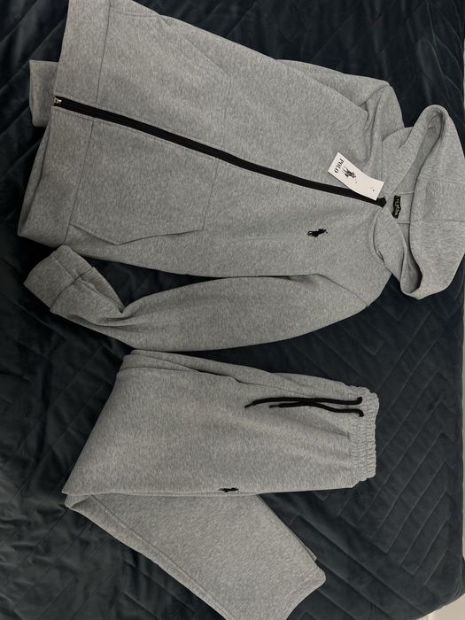 Polo костюм сірий дуже комфортний