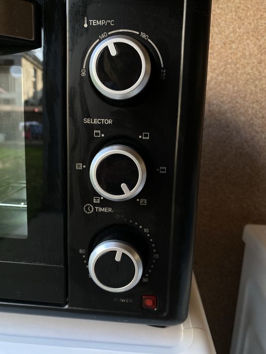 Електрична духовка SEO 1710BK б/у