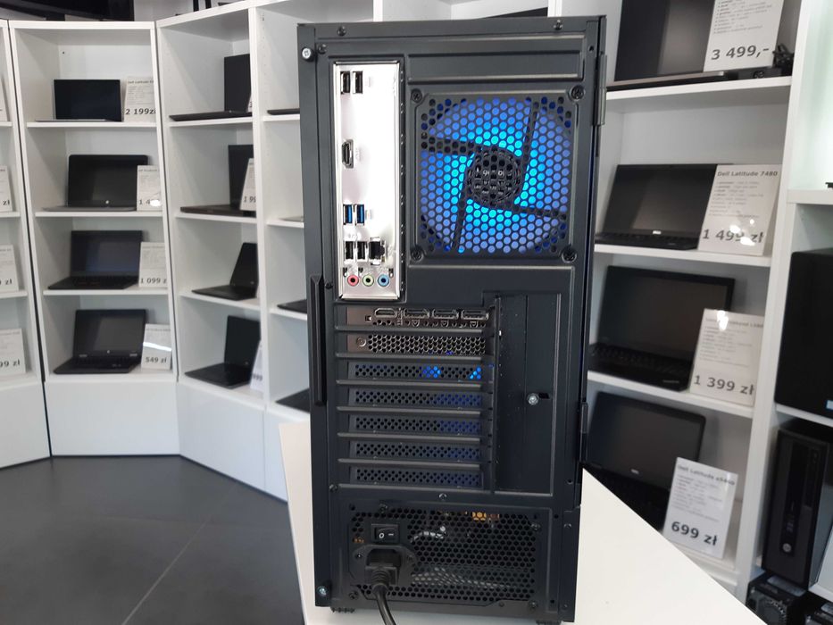 Nowy Komputer Gamingowy Ryzen 7-9800x3D 32GB 1TB SSD NVIDIA RTX 5070