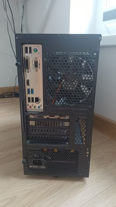 Komputer stacjonarny i7-8700k gtx1650 16gb ram ddr4