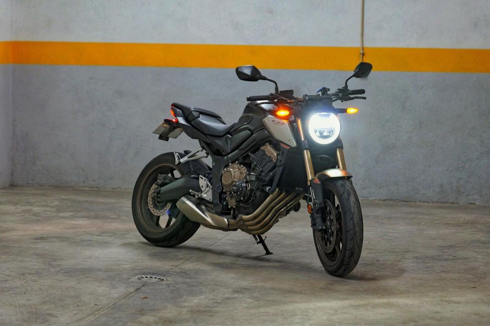 CB650R, *35kw de livrete*