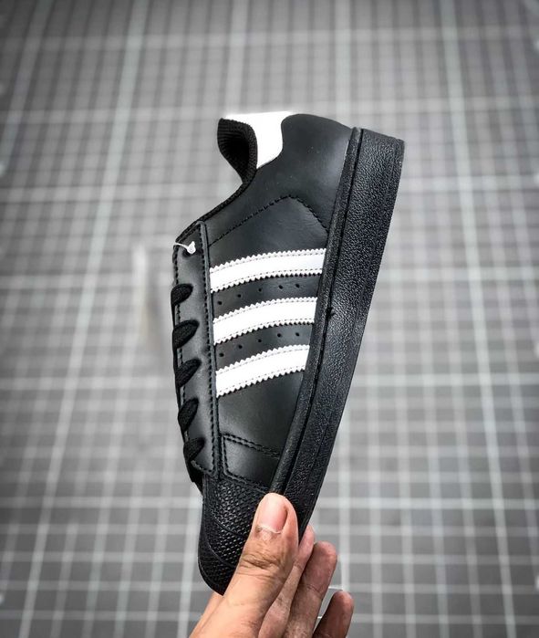 adidas Superstar XLG Black White R.37