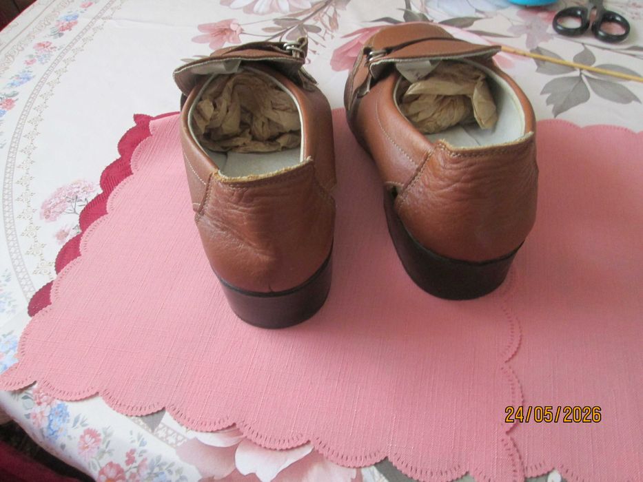Buty męskie skórzane letnie rozmiar 42  /27,5