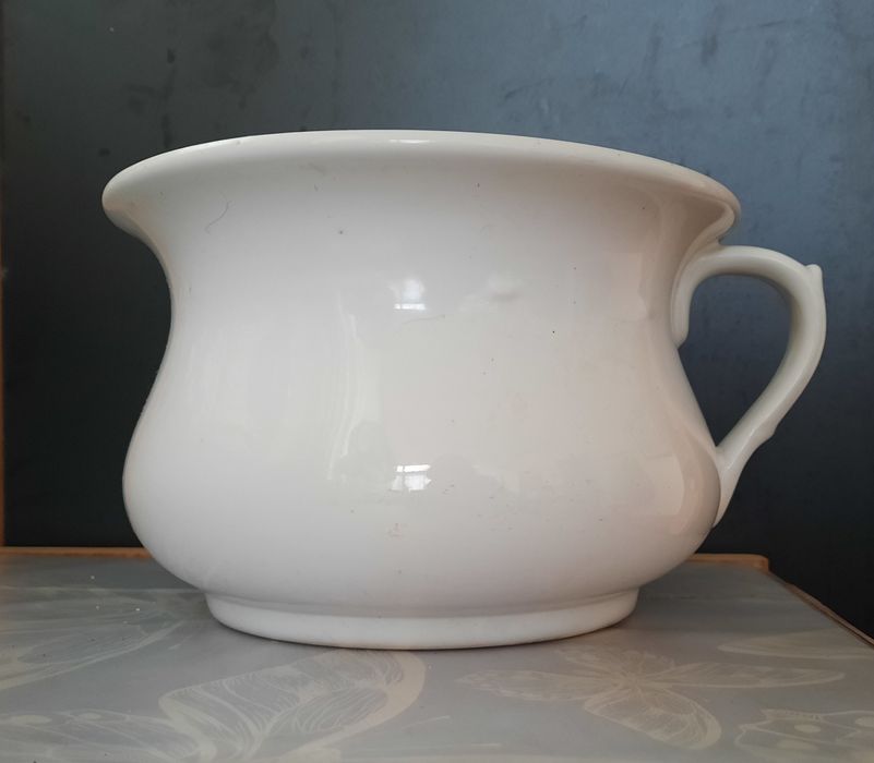 Bacio/penico em loiça da Gilman & Cta Sacavem