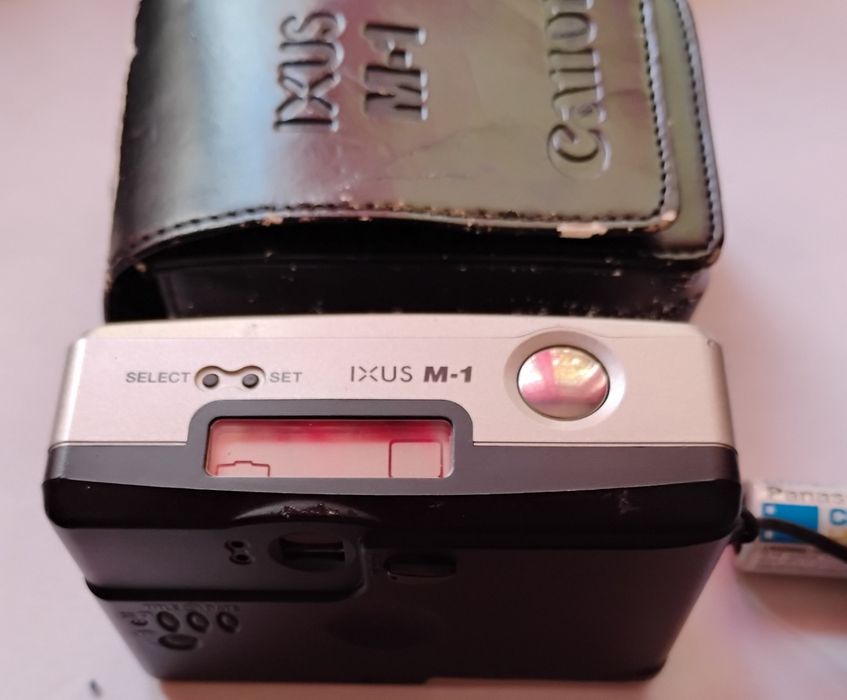 Aparat canon ixus M1