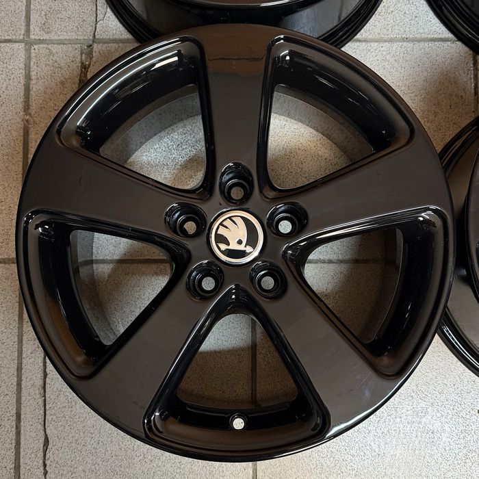 Диски Volkswagen Golf R16 Passat Jetta Caddy Skoda Octavia SuperB VW