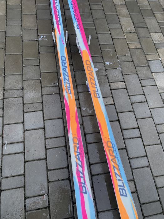Продам лижі