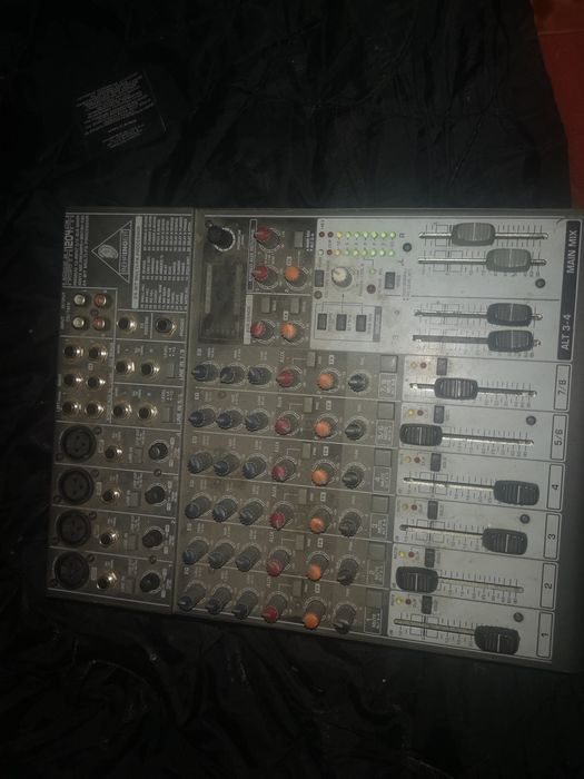 Sprzedam sprzęt estradowy