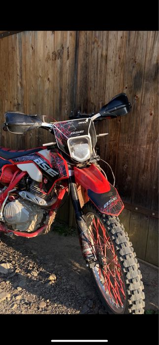 Продам мотоцикл Bse s2