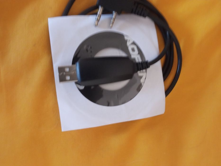 Kabel do transmisji danych i programowania