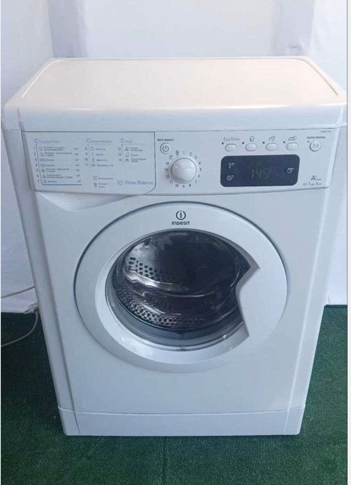 Пральна машинка INDESIT IWSE6108