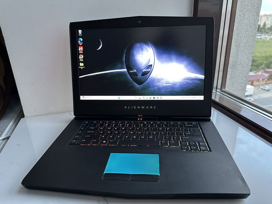 ALIENWARE  / GTX 1070 8gb / Core i7 / 16gb /SSD+1 TB HDD