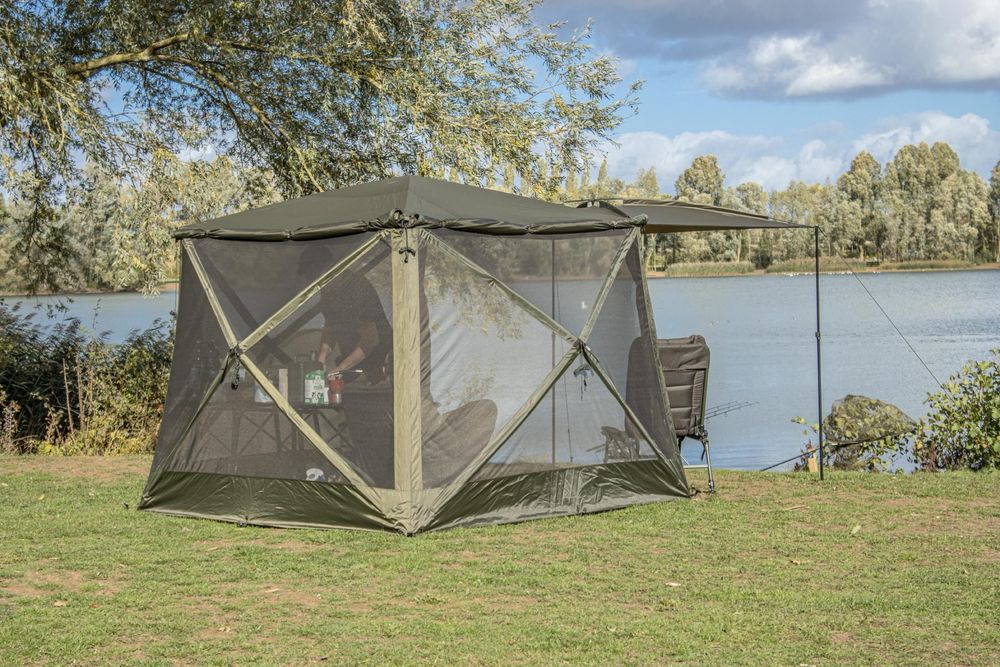 Nowy Solar SP 6-HUB Cube Shelter + nowa podłoga Solar Heavy Duty Groundsheet + podpórki Solar.