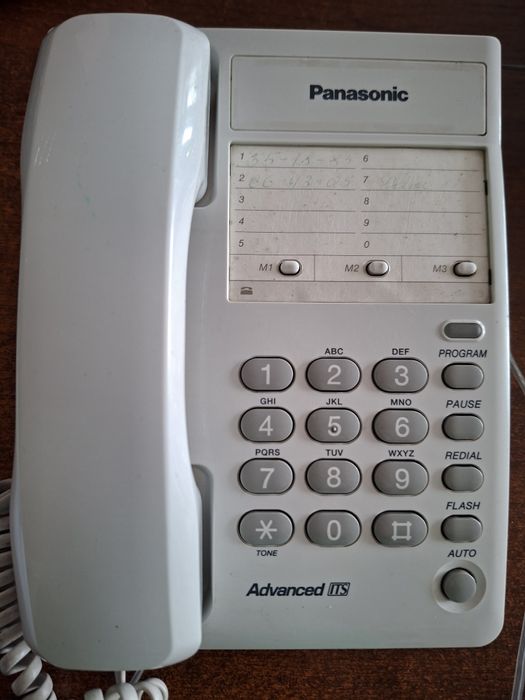 Телефон стаціонарний Panasonik з трубкою
