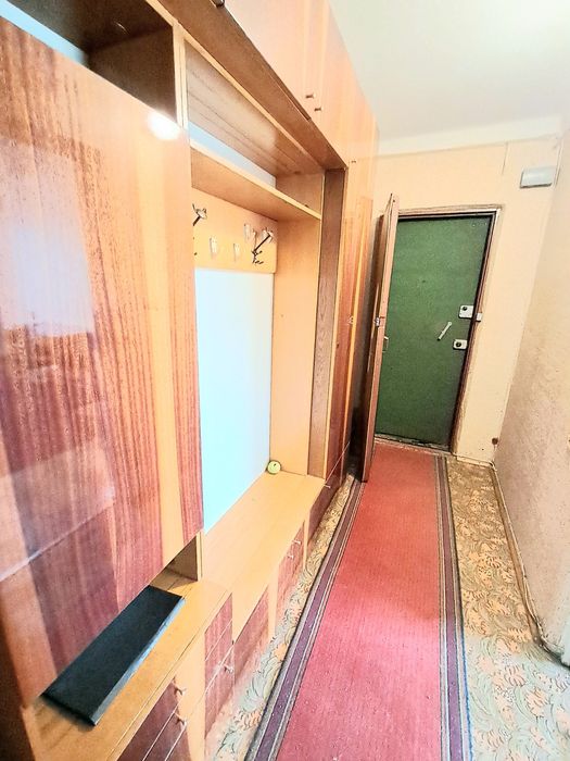 Продам роздільну 2К квартиру на Щербаківського, Нивки.