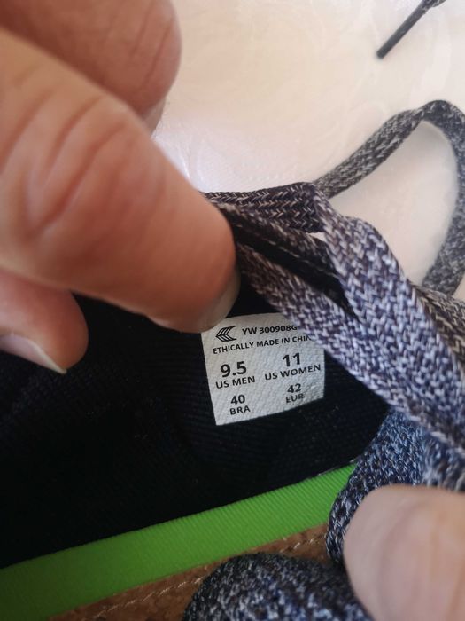 Ténis cariuma novos.