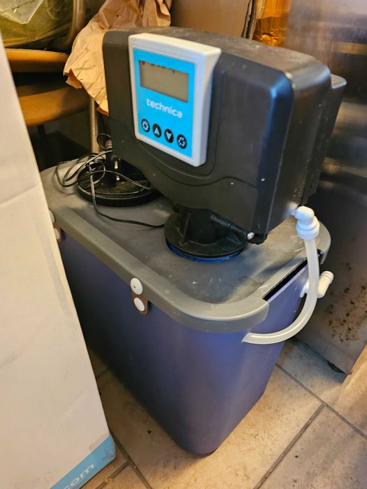 TECHNICA zmiękczacz wody automatyczny,  odkamieniacz