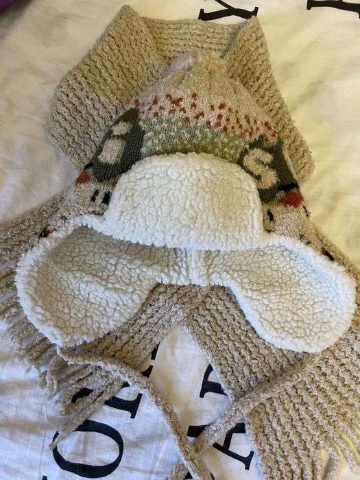 Продам зимній комплект на хлопчика: шапка та шарф