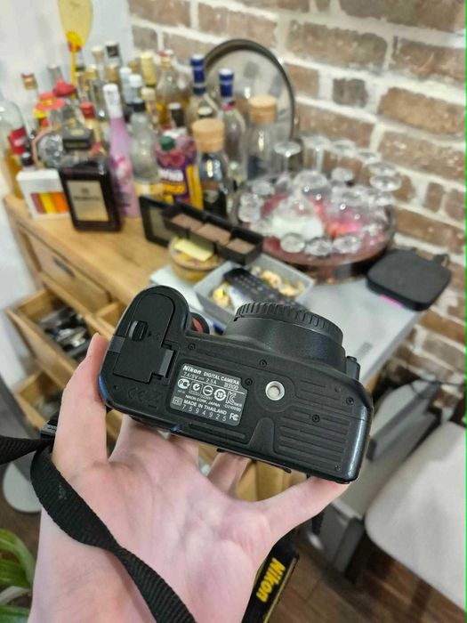Nikon D3100 body | 12 tys. zdjęć | bateria + ładowarka | w pełni sprawny
